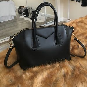black structured bag